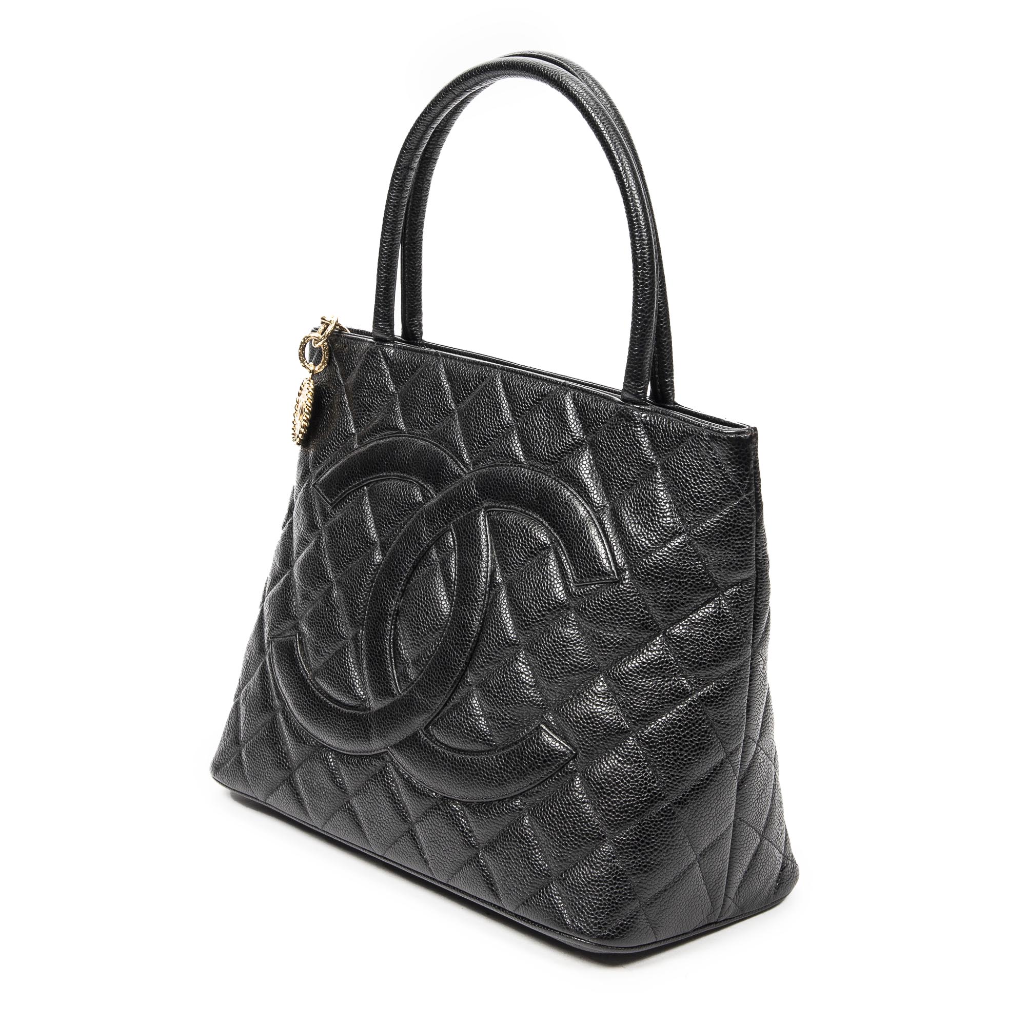 chanel quilted purse handbag