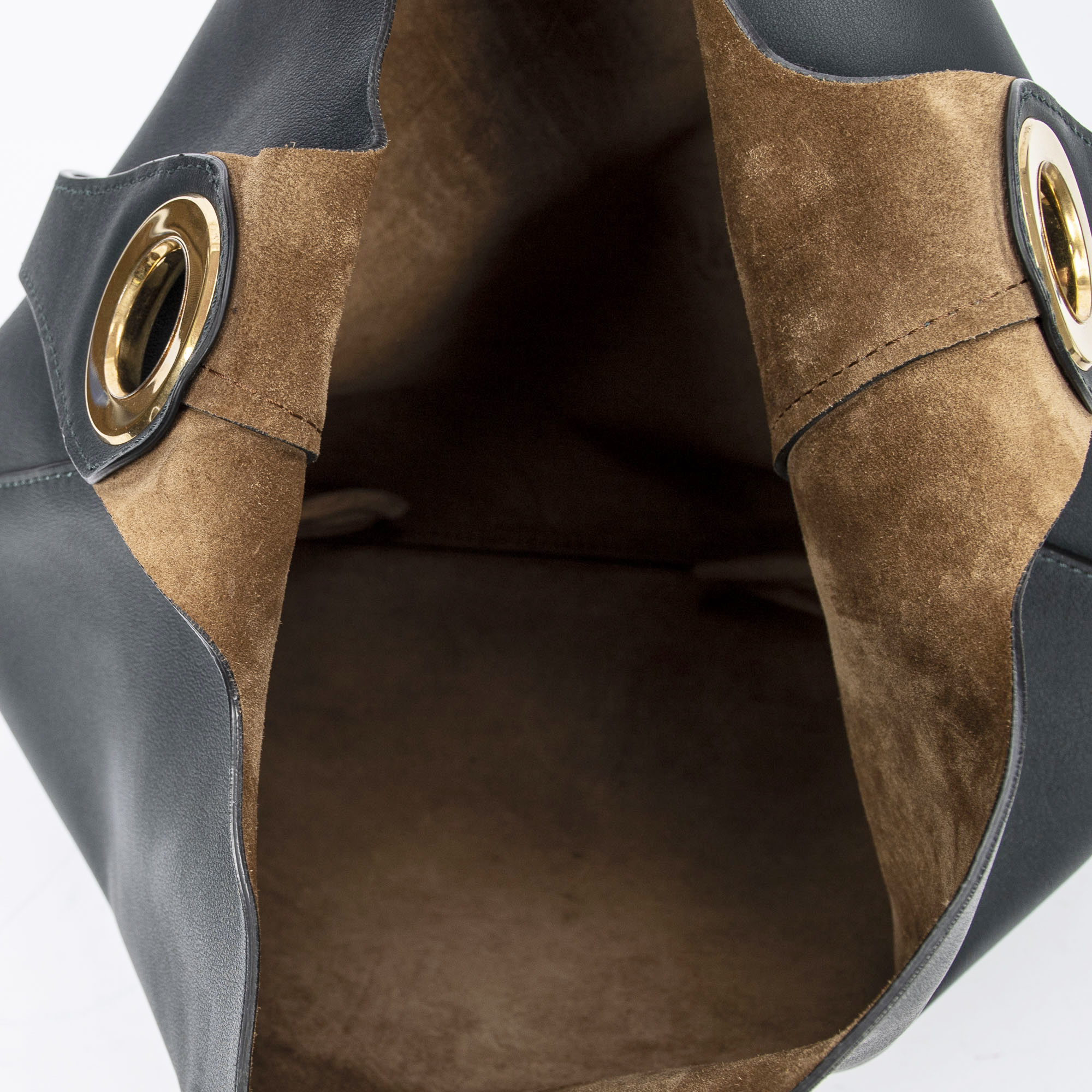 Burberry Large Eyelet Grommet Hobo Bag en Vert foncé Du cuir de veau