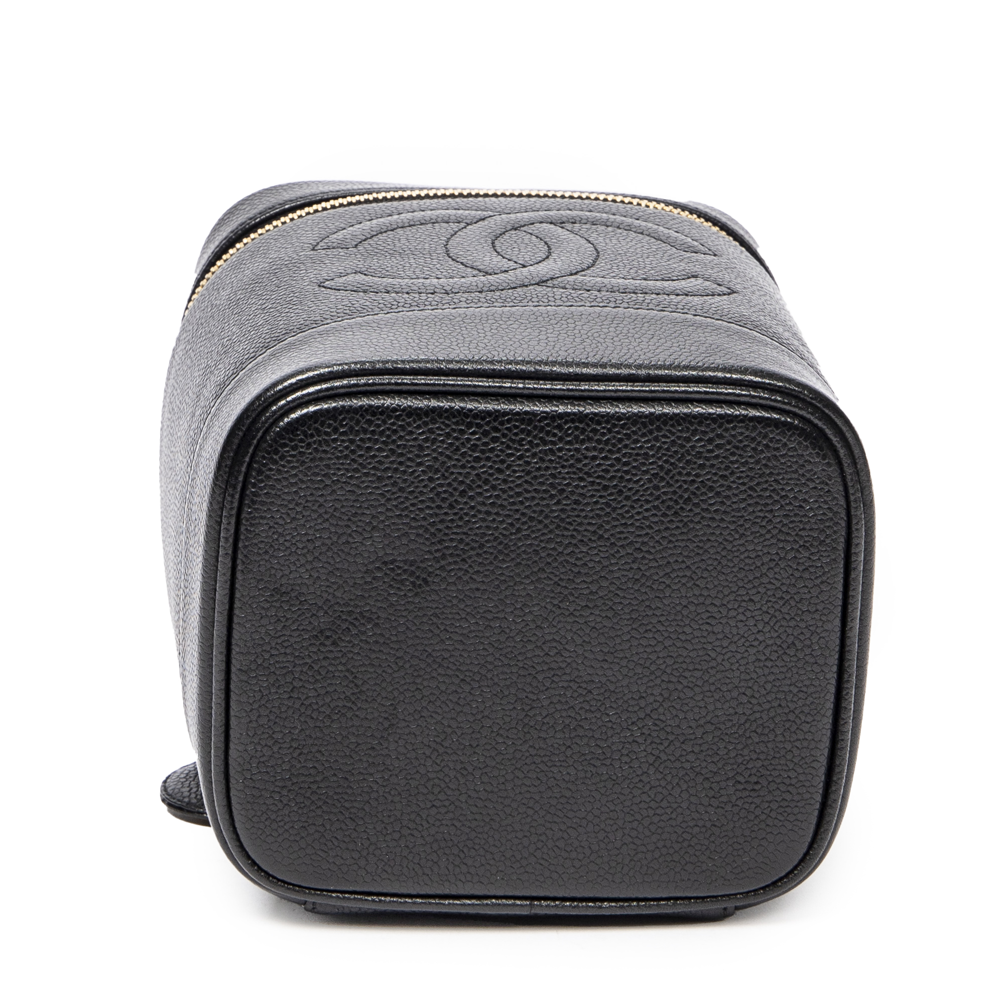 Vanity case sales chanel black
