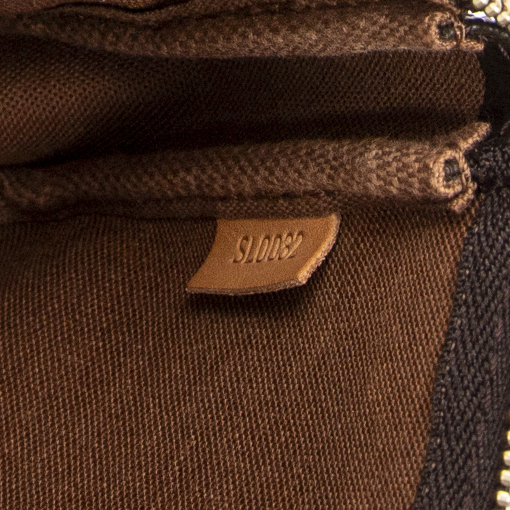 ABB8967z