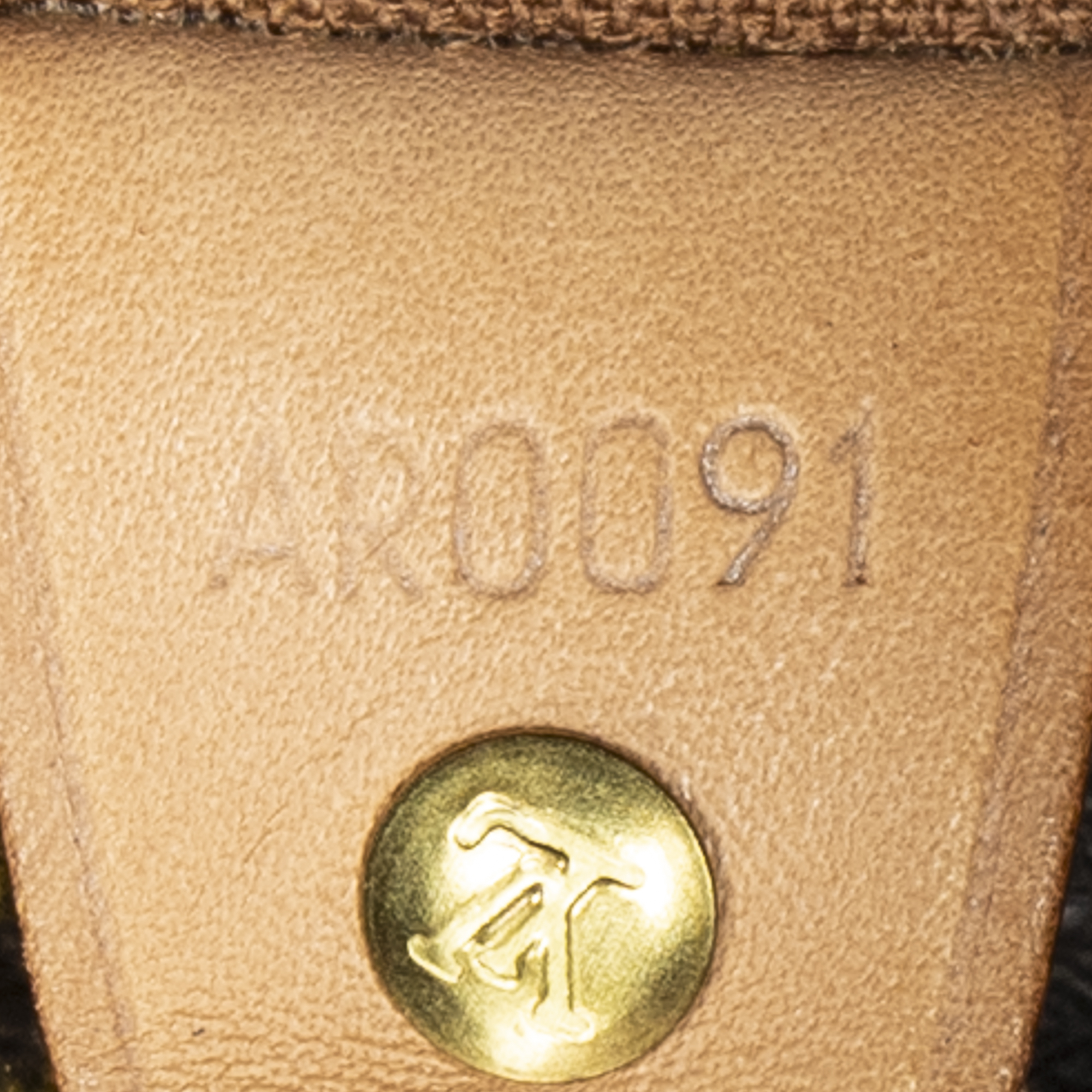 ABC9743z